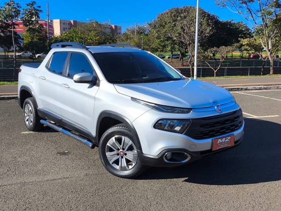FIAT TORO 1.8 16V EVO FLEX FREEDOM AT6 FIAT TORO 1.8 16V EVO FLEX FREEDOM AT6